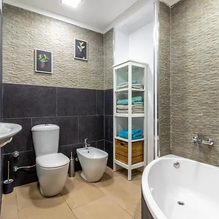 Flatguest Guest On Board + 3bdr + Urban + Wifi Апартаменты *